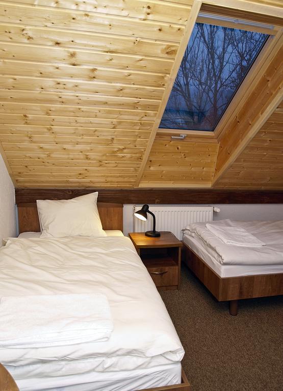 Noclegi Helvet Ustrzyki Dolne Zimmer foto